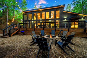 Terrace/patio - Swim & Play | Heated Pool Spa | PoolTbl/ Ping Pong (Broken Bow)