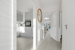 Fridge, microwave, oven, stovetop - Brand New Luxurious 3Bed house (Swanscombe)