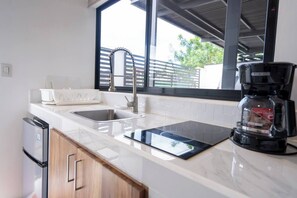冰箱、茶具/咖啡用具、厨具/餐具