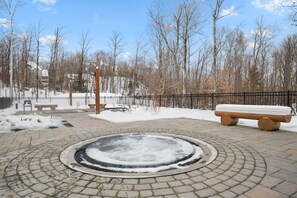 Tina de hidromasaje al aire libre