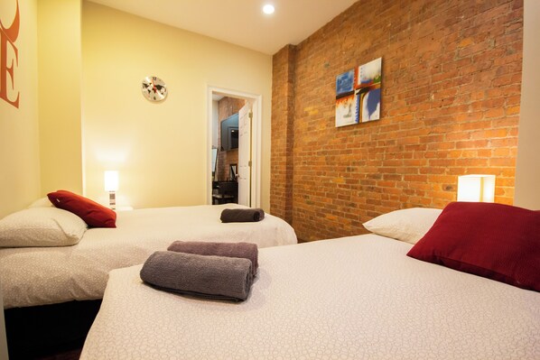 2 bedrooms, iron/ironing board, WiFi, bed sheets