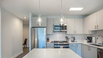 Căn hộ dành cho gia đình, 2 phòng ngủ, bếp | Bếp riêng