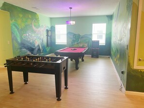Games room - 4413 Luxury 12 B.R 11.5BA 19 B.D in upscale community Pool/Game Close to Disney (Kissimmee)