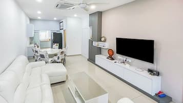 Deluxe-Haus, 4 Schlafzimmer, Nichtraucher, Balkon | Wohnbereich