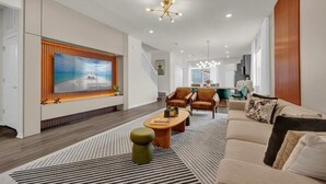 Unclassified image, 2 of 41, button - 5 BD/ 5.5 BA/ Windsor Cay (16201 SK) (Clermont)
