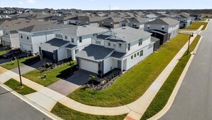 Unclassified image, 3 of 41, button - 5 BD/ 5.5 BA/ Windsor Cay (16201 SK) (Clermont)