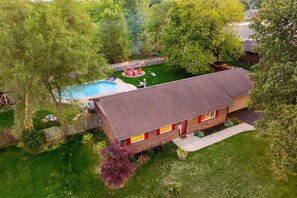 Exterior - Pool & Play | Hot Tub, Ping Pong, Nintendo Switch (Stevensville)
