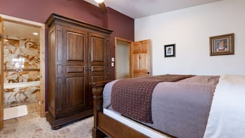 3 bedrooms, travel crib, free WiFi, bed sheets