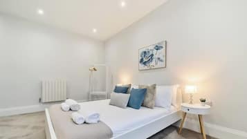 3 bedrooms, iron/ironing board, travel cot, WiFi