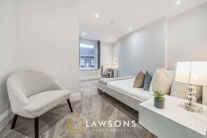 3 Schlafzimmer, Bügeleisen/Bügelbrett, Reisekinderbett, WLAN