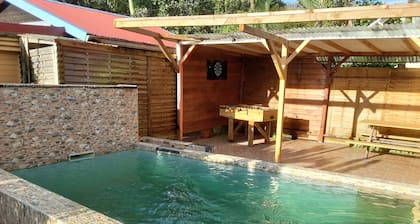 Charming 2-bedroom apartment with AC and WiFi in amazing Capesterre-Belle-Eau