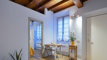 1 camera, ferro/asse da stiro, Wi-Fi gratuito, lenzuola