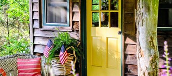 Magical Stays in Scaly Mountain Cabin