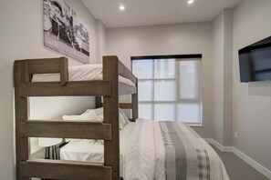 2 bedrooms, iron/ironing board, travel cot, WiFi