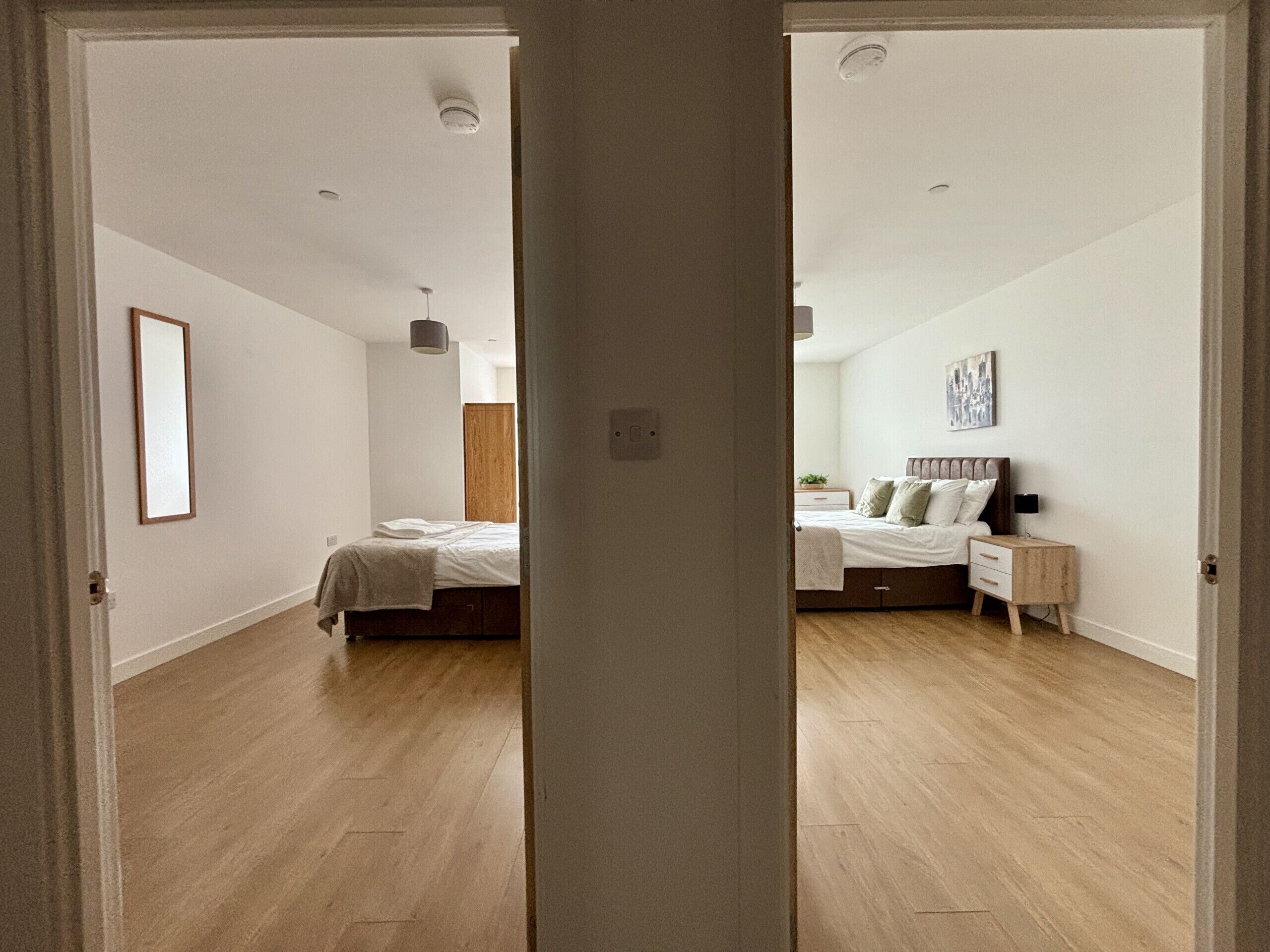 2 bedrooms, iron/ironing board, WiFi