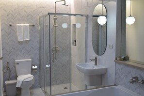 Bathroom - Squirrel House (Bangkok)