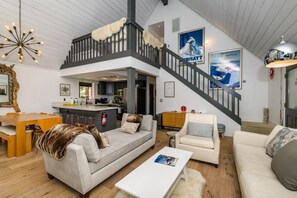 スマートテレビ、暖炉