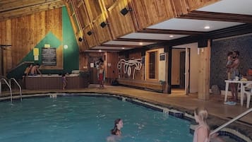 Indendørs pool, udendørs pool