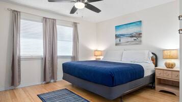 2 chambres, fer et planche Ă  repasser, Wi-Fi gratuit, draps fournis