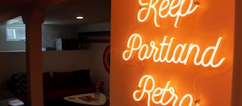 Stunning '60-'70s Retro Appartment