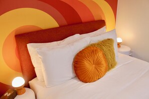 1 bedroom, WiFi, bed sheets - Stunning '60-'70s Retro Appartment (Portland)