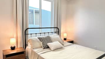 4 chambres, fer et planche Ă  repasser, Wi-Fi gratuit, draps fournis