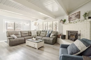 Smart-TV, peis og stereoanlegg