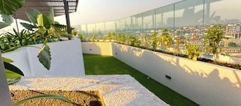 Loxwood House Apartment