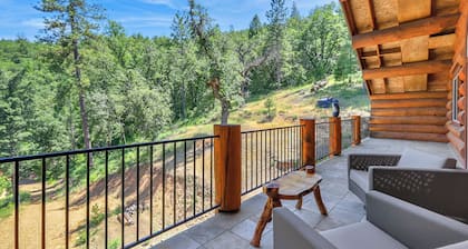 Mount Chalet sleeps 24 in marvelous Grass Valley with WiFi, and Generator