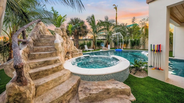 Outdoor pool, a heated pool