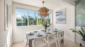 Dining - Private Beach. ROCK WALL. POOL W/ Zip Line & Slide (Sarasota)