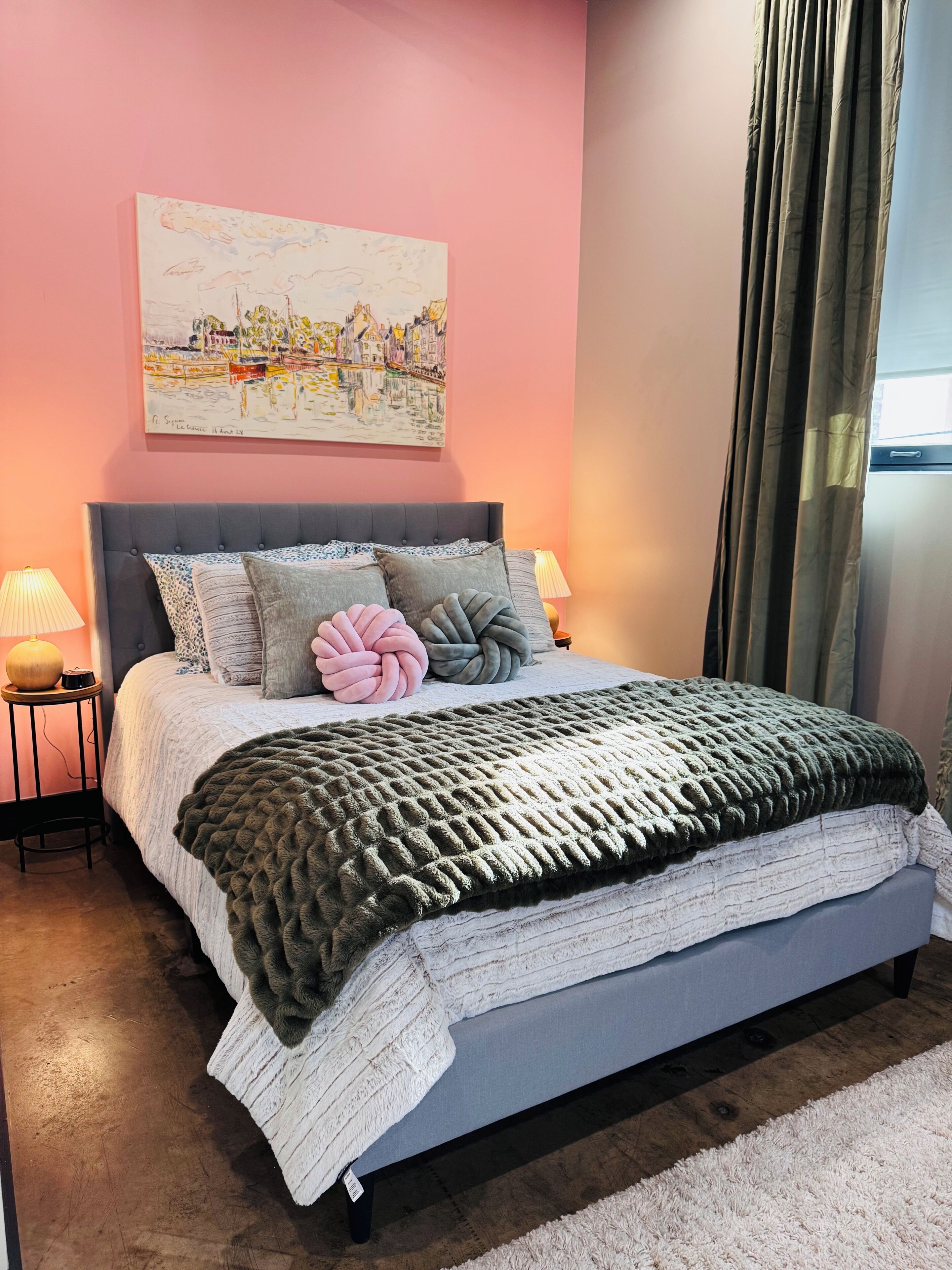 1 多间卧室、熨斗/熨衣板、免费 WiFi、床单