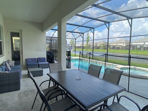 Dining - 2480 Luxury 12 B.R 11.5BA 19 B.D in upscale community Pool/Game Close to Disney (Kissimmee)
