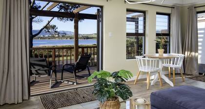 Fisherhaven - Four Bedroom Apartment, Sleeps 8