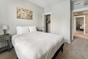 2 bedrooms, desk, free WiFi, bed sheets