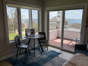 Interior - Steeple Hill Flats Two Suites Overlooking Lake Superior (Bayfield)