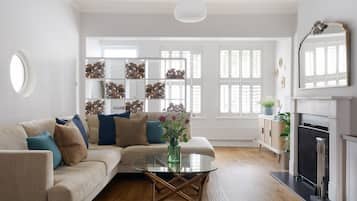 Smart TV, fireplace, video games, books