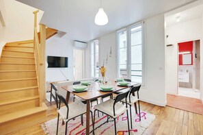 Apartment | Dining - Modern House With AC -3br-6p- Asnieres-sur-seine (Asnieres-sur-Seine)