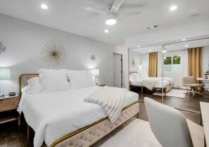 5 bedrooms, desk, iron/ironing board, travel crib