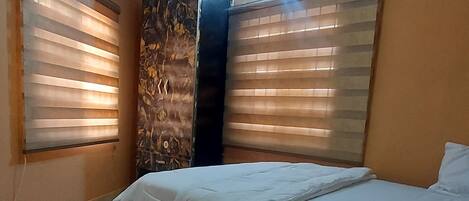1 bedroom, WiFi, bed sheets