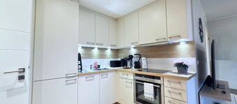 Comfort 2 bedrooms Apt w balcony&parking