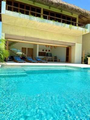 Pool - Casa NAA - La Flia Beach House Luxury (Puerto Escondido)