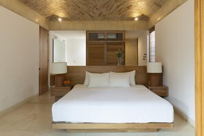 4 bedrooms, iron/ironing board, WiFi, bed sheets - Casa Nisa - La Flia Oceanfront Luxury (Puerto Escondido)