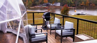 Luxury Geodesic Dome: Hot Tub, TV, & Lake Views