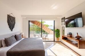 In-room safe, desk, iron/ironing board, free WiFi - Tulum City Apartments M-208 (Tulum)