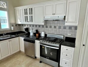 Fridge, microwave, oven, stovetop - B-2 Oceanfront Paradise at The Victorian (Cabarete)