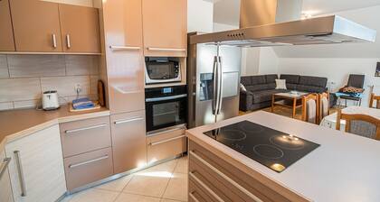 Tranquil and Charming Apartments with Shared Garden - Three Bedroom Apartment with Balcony