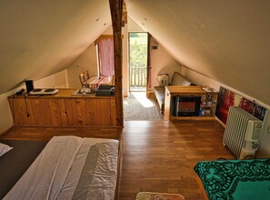 1 chambre, fer et planche à repasser, accès Internet, draps fournis