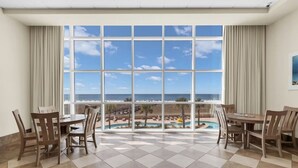 Dining - Luxury 4BR Beachfront Corner Unit, Panoramic Gulf Views, Lazy River, Indoor Pool (Orange Beach)