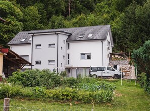 Exterior - Family-Friendly Mountain Paradise Residences - Two Bedroom Apartment with Terrace (Preddvor)